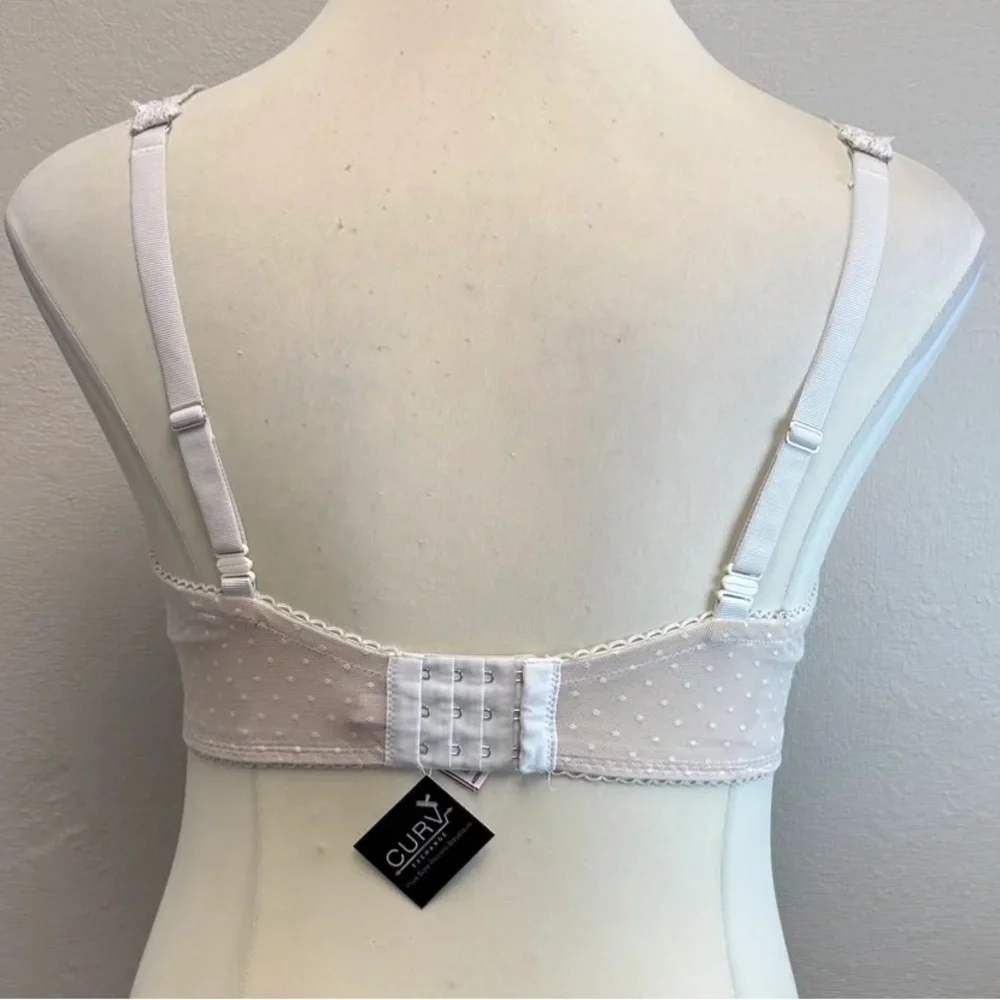 Victoria's Secret White Polka Dot Lace Lined Demi Bra - Size 40DDD